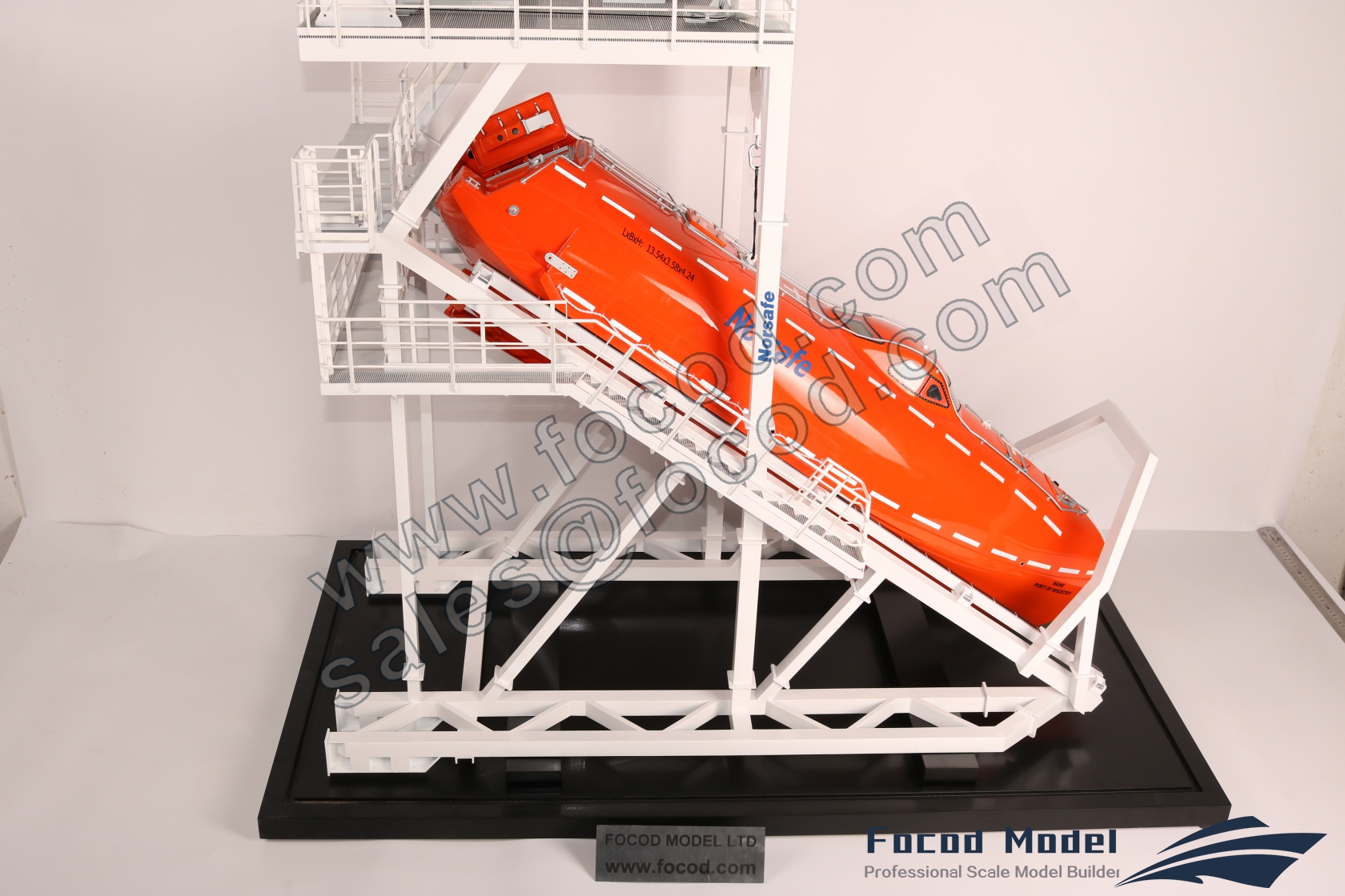 customized model of Free Fall Liftboat with davit